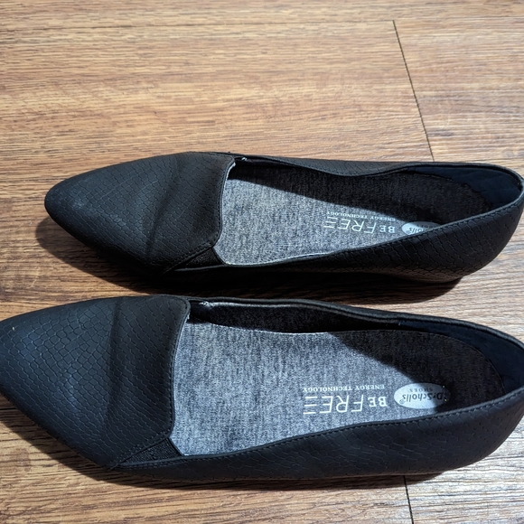 Flats - Picture 2 of 6